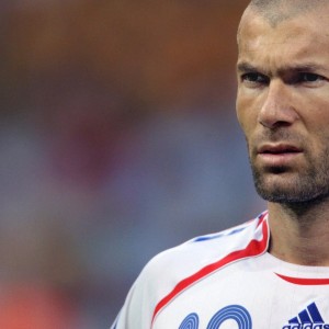 kaiyun登录-格列兹曼三箭穿心，海港防线千疮百孔，格列兹曼三箭定乾坤，海港防线溃不成军