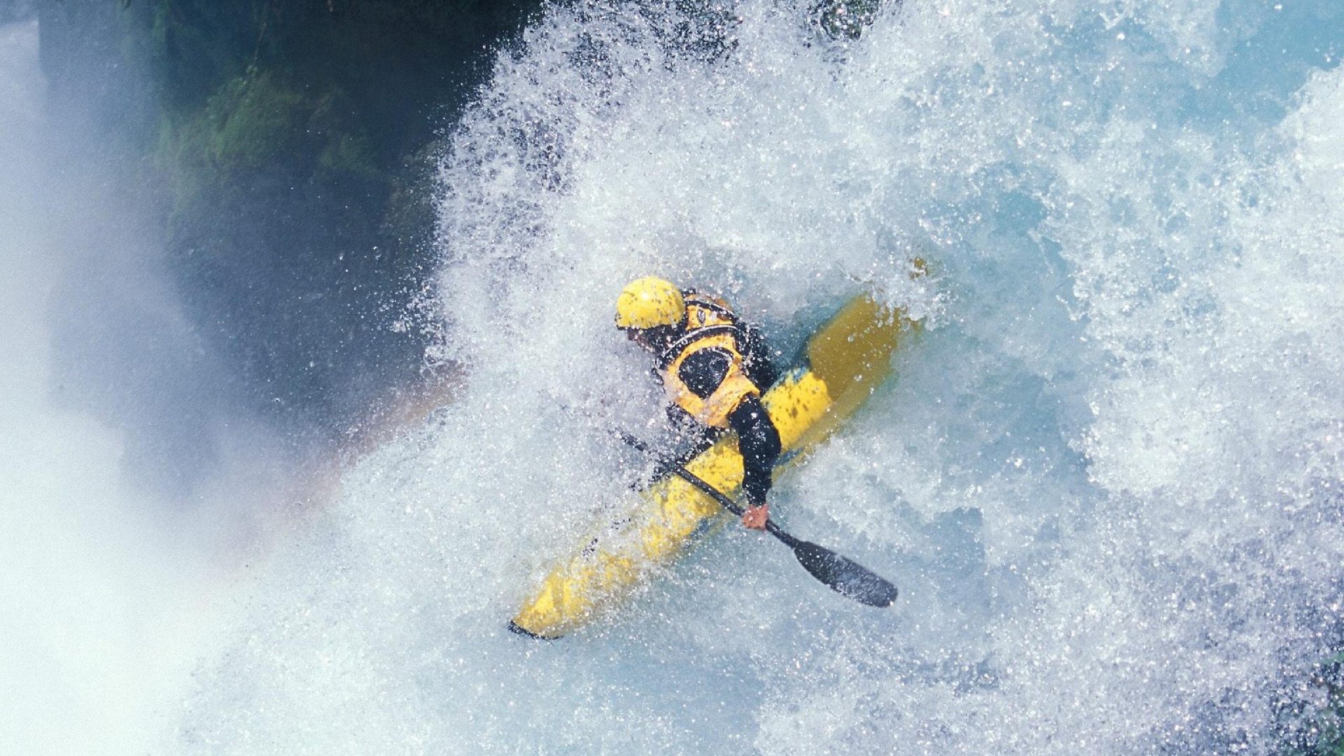 阿扎伦卡事件引爆网坛地震！赛事逆转新规是创新，还是对球员的公开处刑？阿扎伦卡事件引爆网坛争议，逆转新规是创新还是公开处刑？