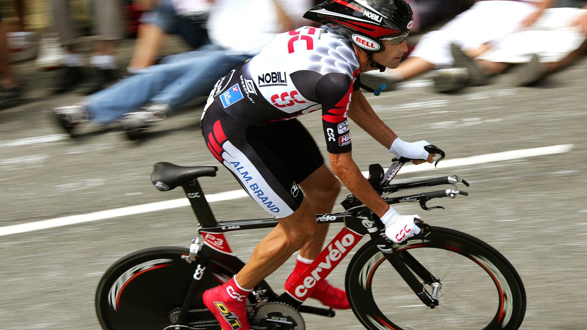 战术奏效！梅西双翼齐飞压制热刺整场无力还手，梅西双翼齐飞战术完美压制，热刺整场无力反击